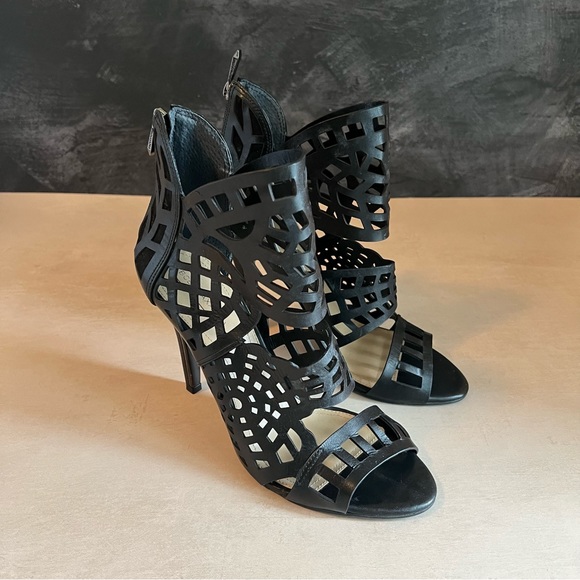 BCBG Black Maven Cutout Shootie Heels Sandals 10 - Picture 3 of 11